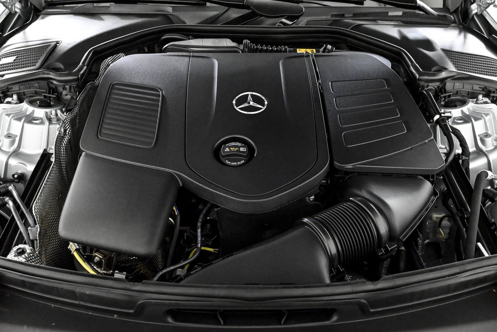 2025 MERCEDES-BENZ C-CLASS - Image 13