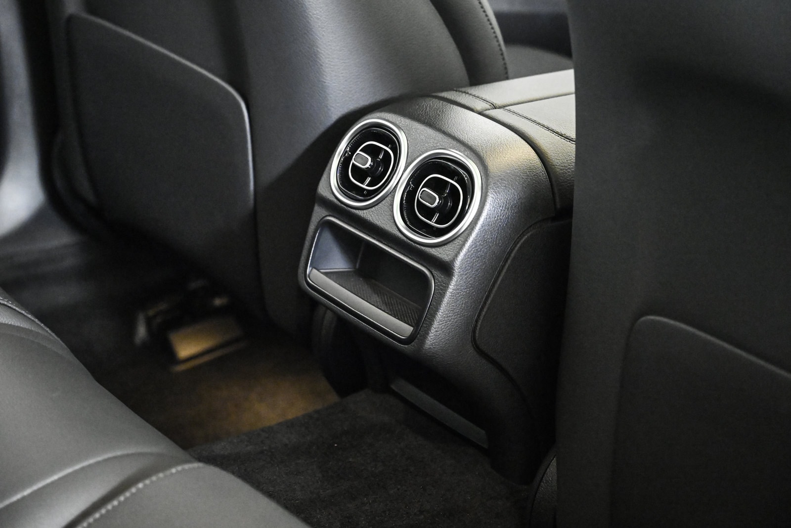 2026 MERCEDES-BENZ C-CLASS - Image 19