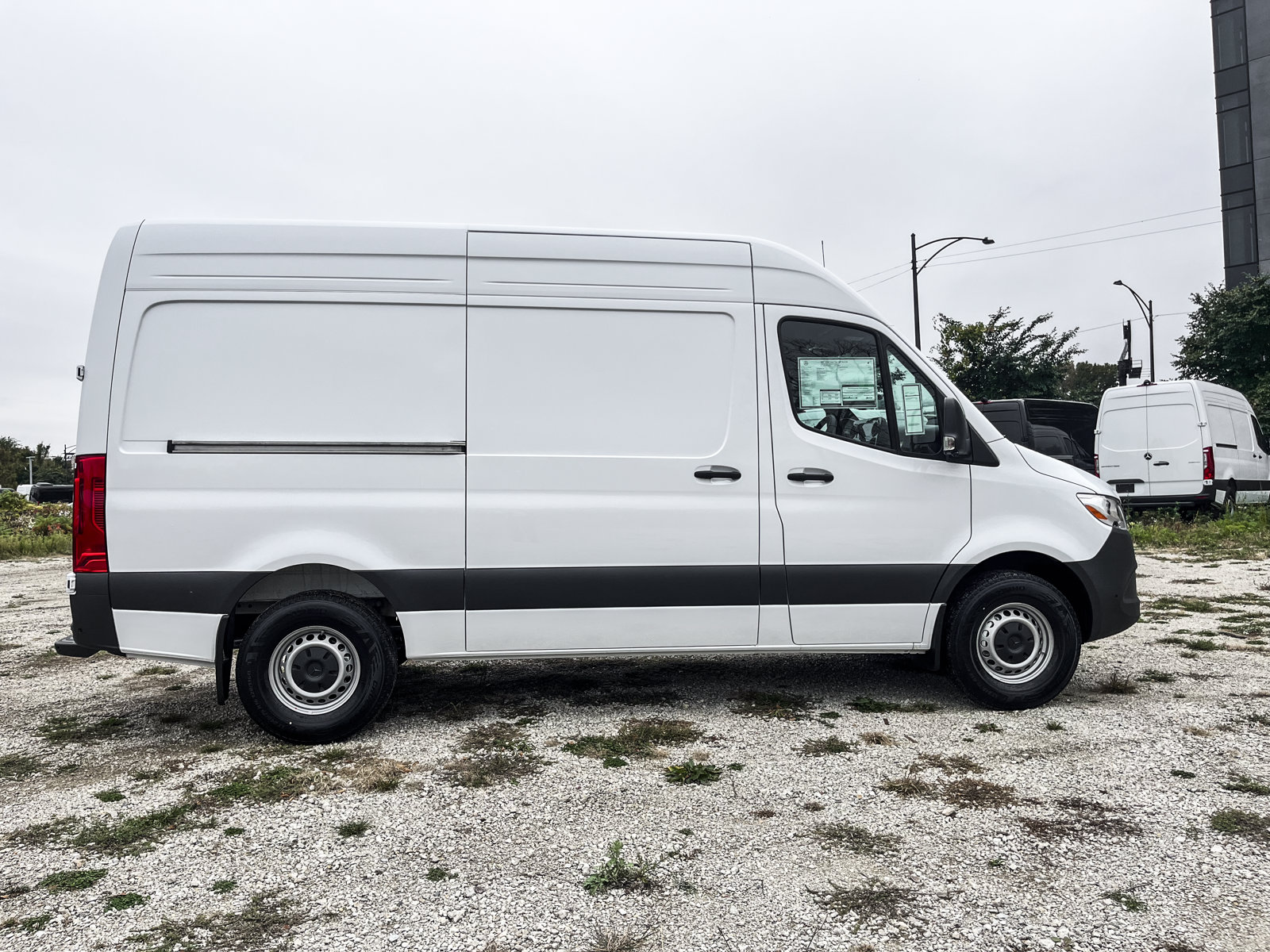 New 2027 Mercedes-Benz Sprinter 2500 2500 Standard Roof I4 Diesel 144" RWD Van Cargo Van