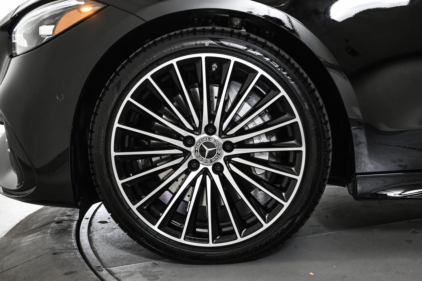 2025 MERCEDES-BENZ C-CLASS - Image 26