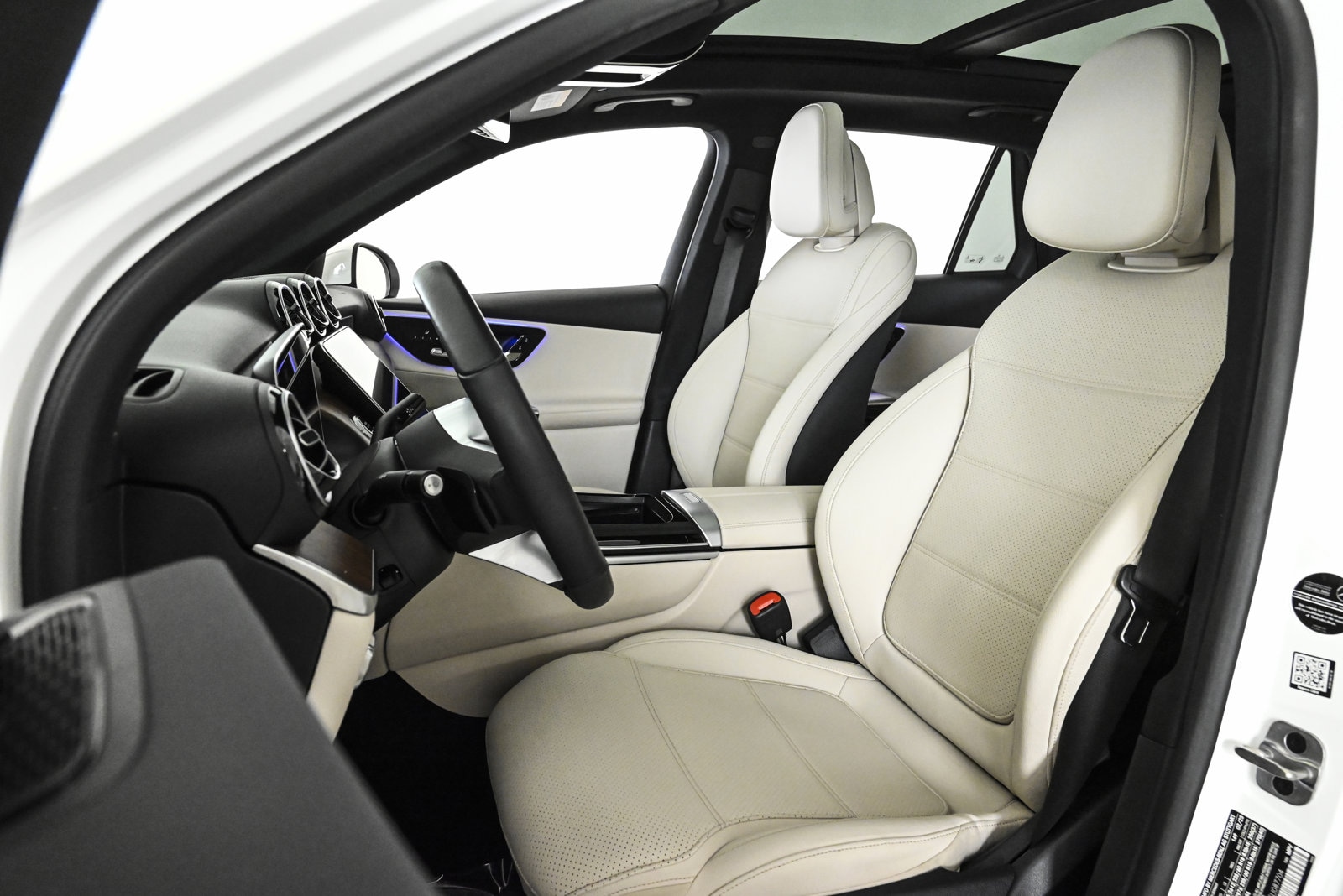 2025 MERCEDES-BENZ GLC-CLASS - Image 18