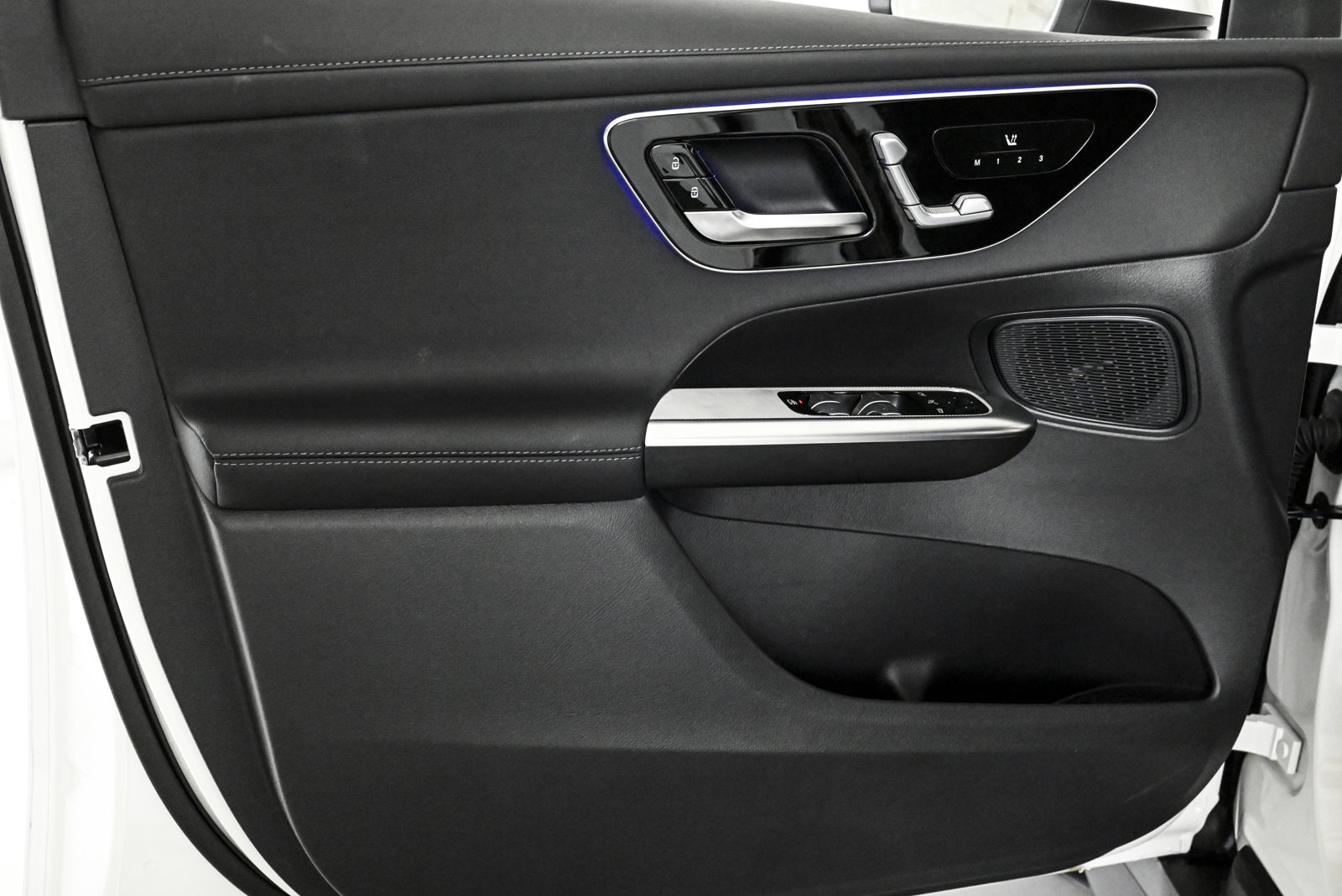 2025 MERCEDES-BENZ GLC-CLASS - Image 19