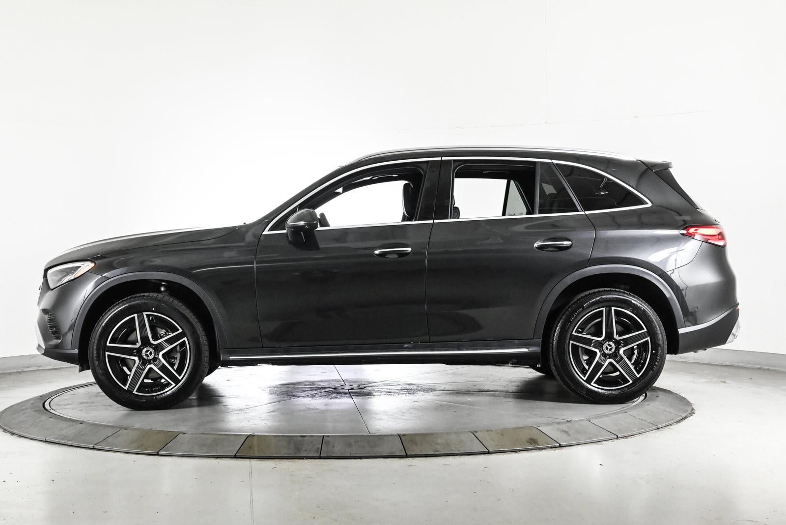 2026 MERCEDES-BENZ GLC-CLASS - Image 8