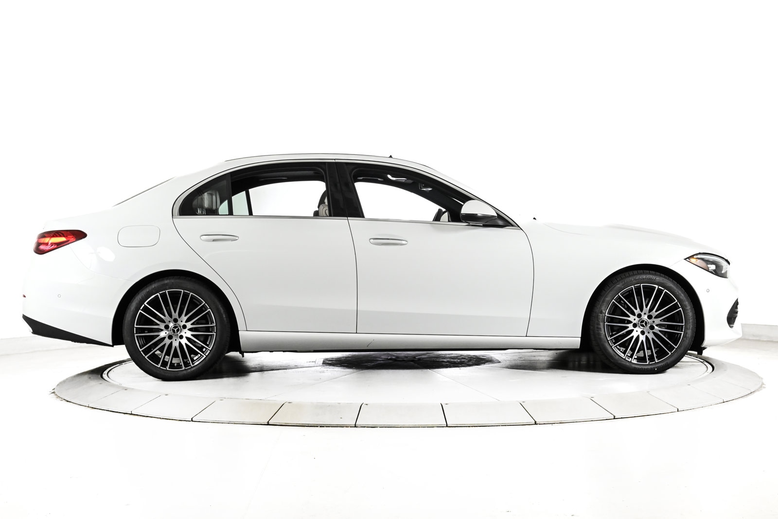 2025 MERCEDES-BENZ C-CLASS - Image 4