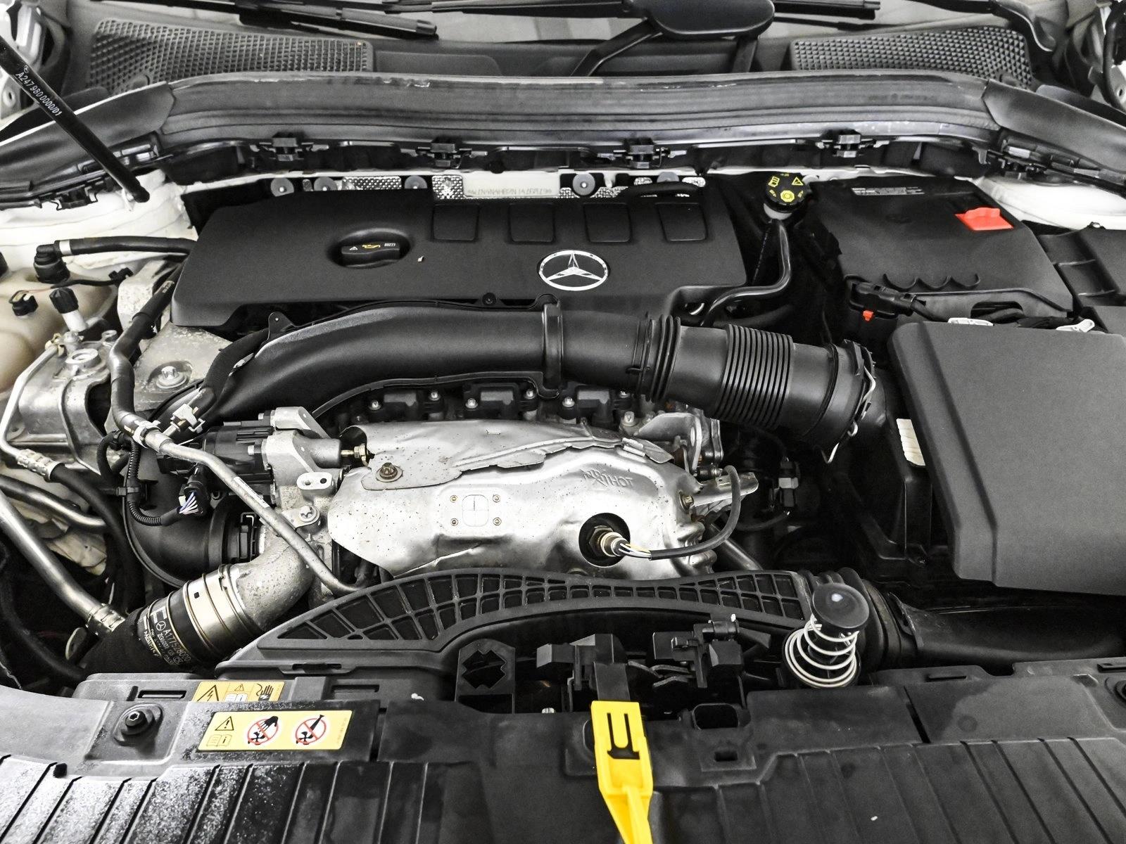 2022 MERCEDES-BENZ GLA-CLASS - Image 24