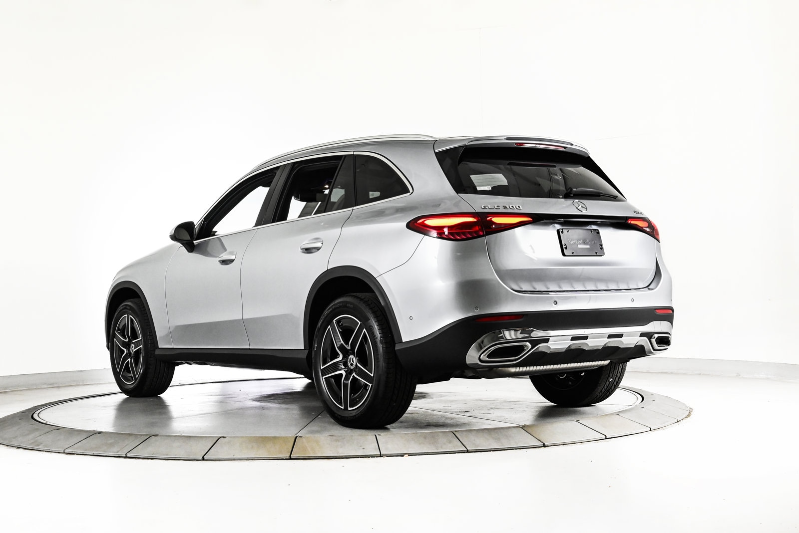 2026 MERCEDES-BENZ GLC-CLASS - Image 8