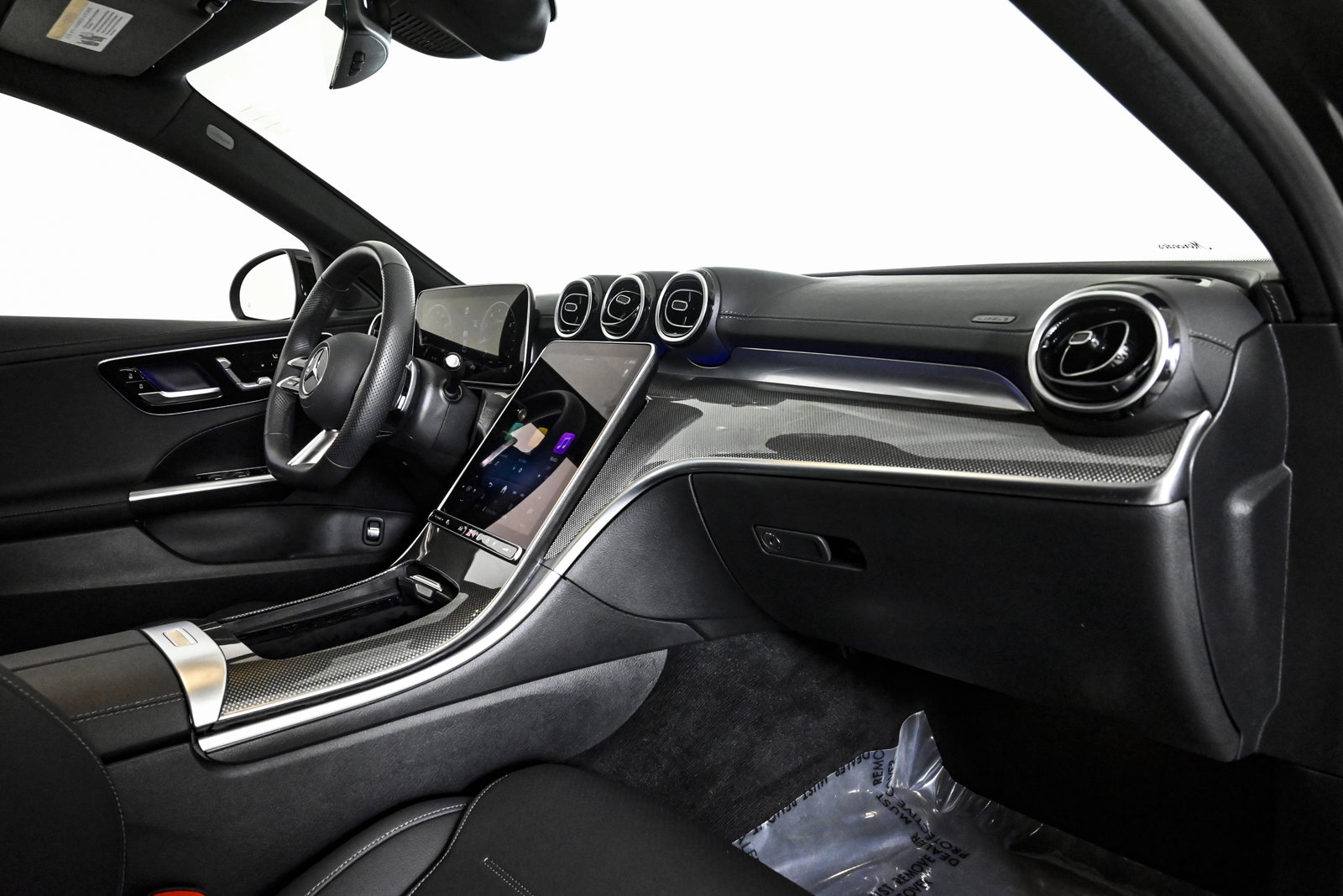 2025 MERCEDES-BENZ C-CLASS - Image 24