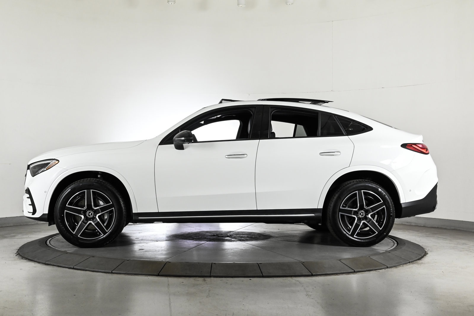 2026 MERCEDES-BENZ GLC-CLASS - Image 9