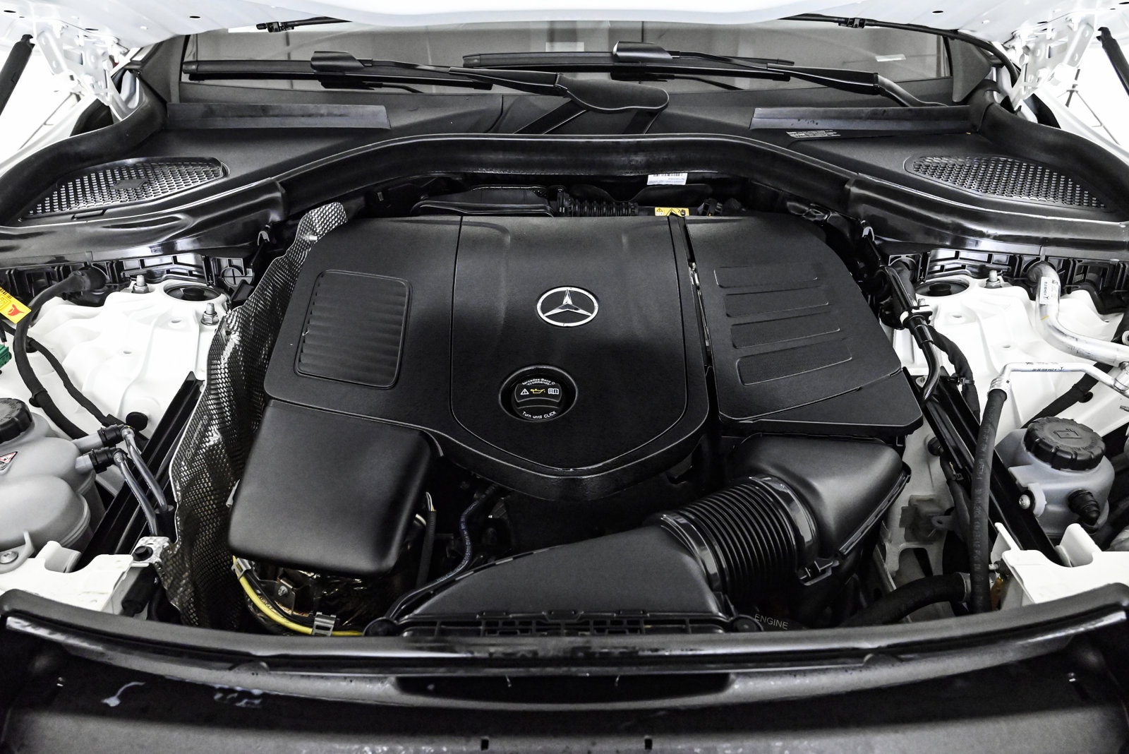 2025 MERCEDES-BENZ GLC-CLASS - Image 24