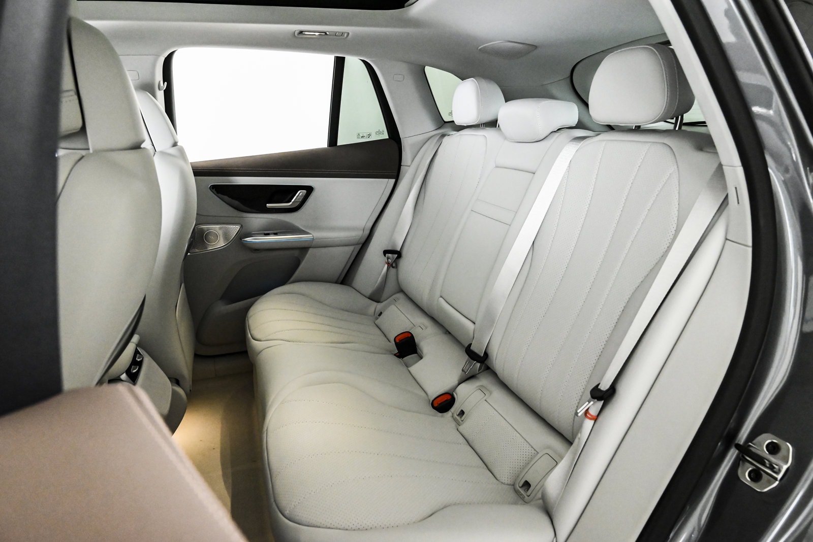 2026 MERCEDES-BENZ EQE-CLASS SUV - Image 12