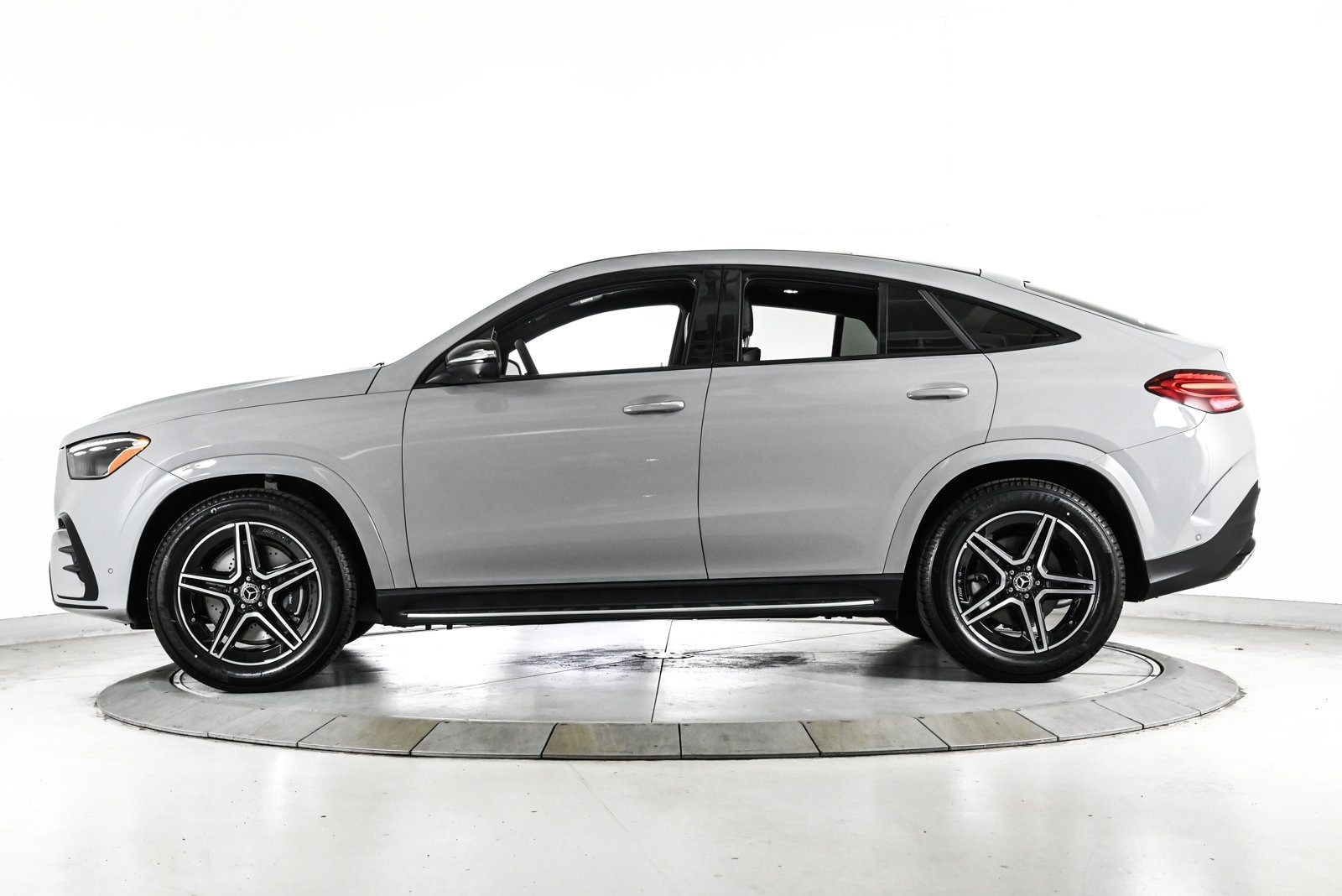 2026 MERCEDES-BENZ GLE-CLASS - Image 9