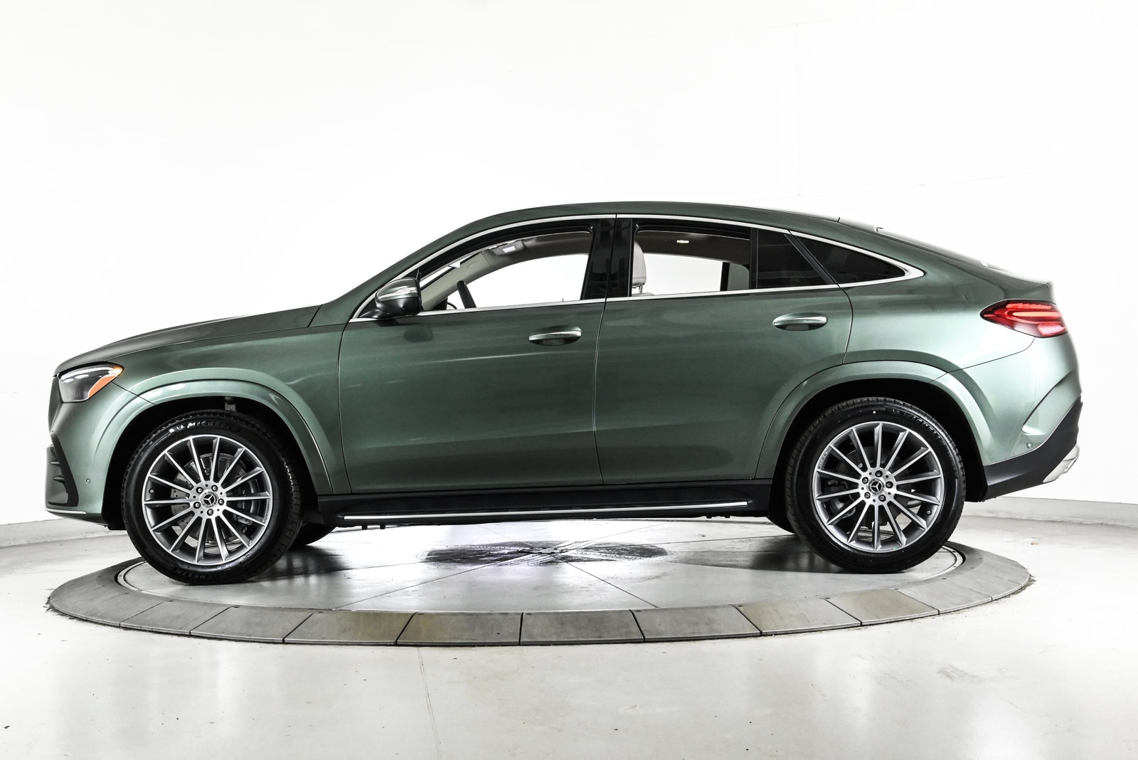 2026 MERCEDES-BENZ GLE-CLASS - Image 9