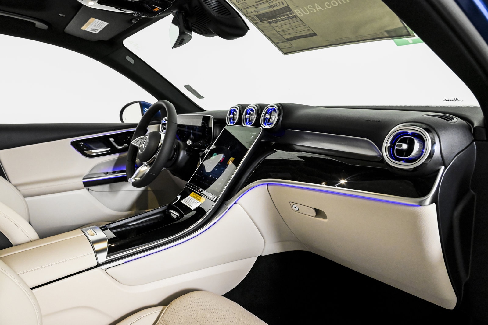 2025 MERCEDES-BENZ GLC-CLASS - Image 9