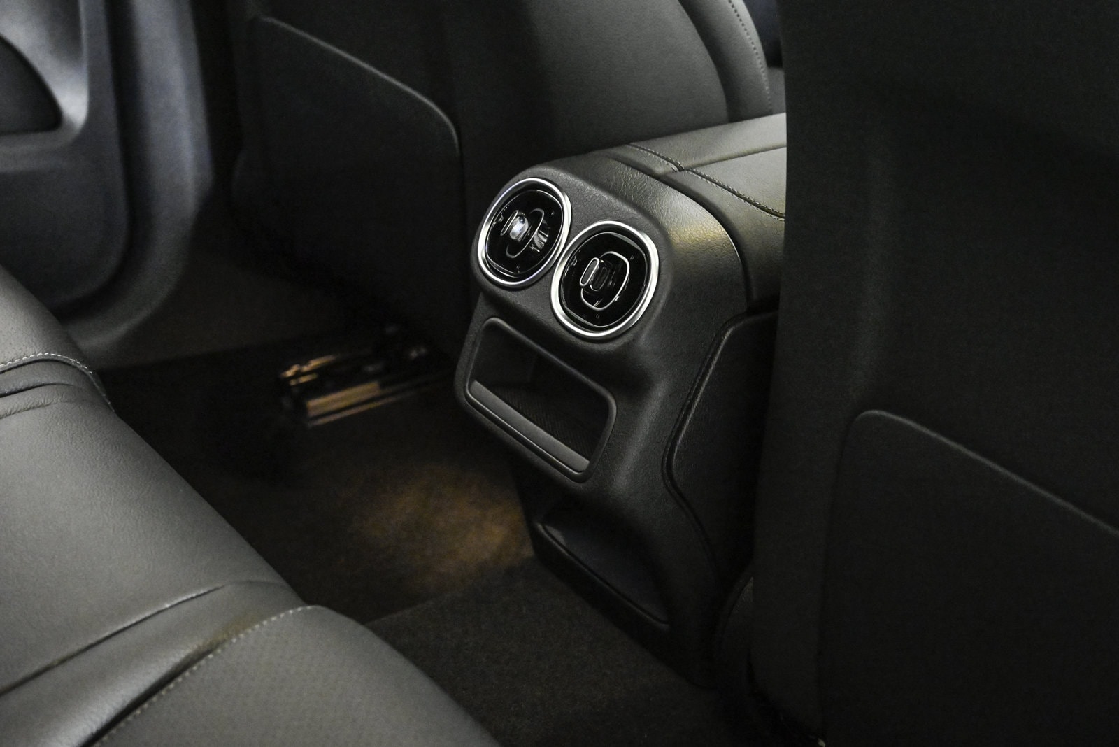 2026 MERCEDES-BENZ GLC-CLASS - Image 19