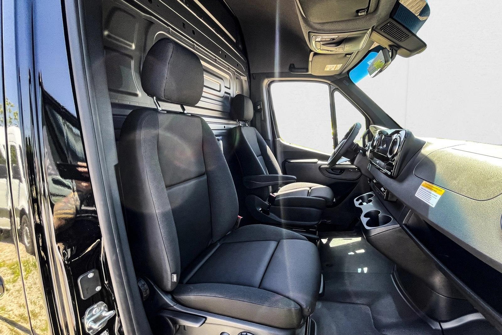 2025 Mercedes-Benz Sprinter Cargo Van Base - Photo 11