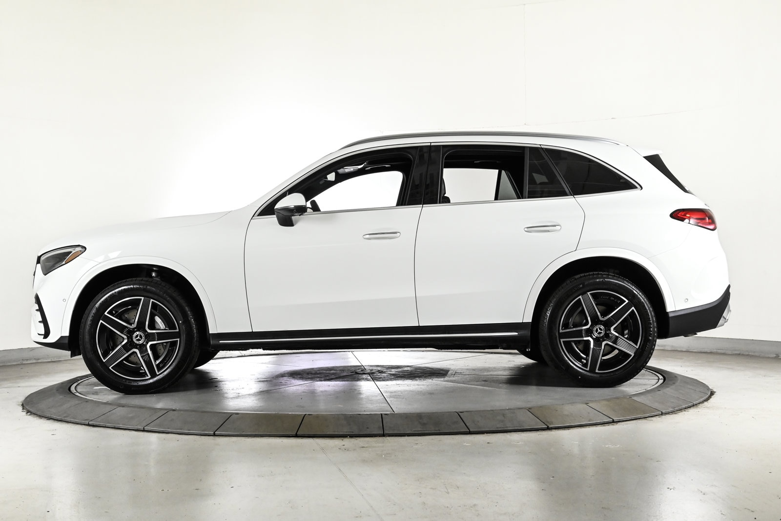2026 MERCEDES-BENZ GLC-CLASS - Image 9