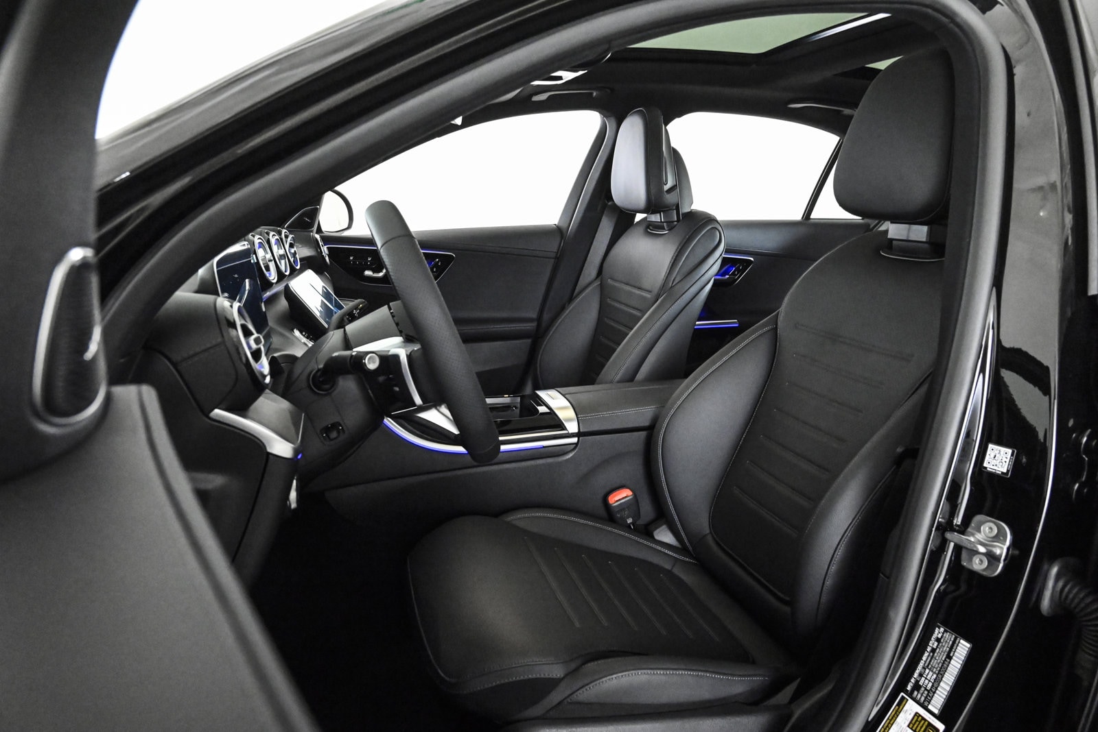 2025 MERCEDES-BENZ C-CLASS - Image 18