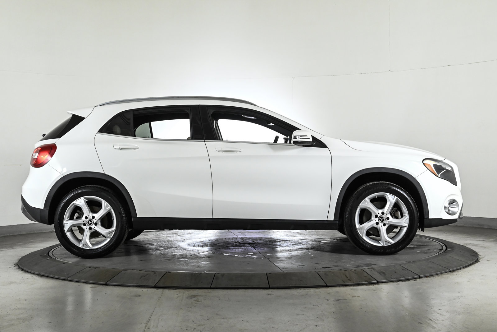 2020 MERCEDES-BENZ GLA-CLASS - Image 4