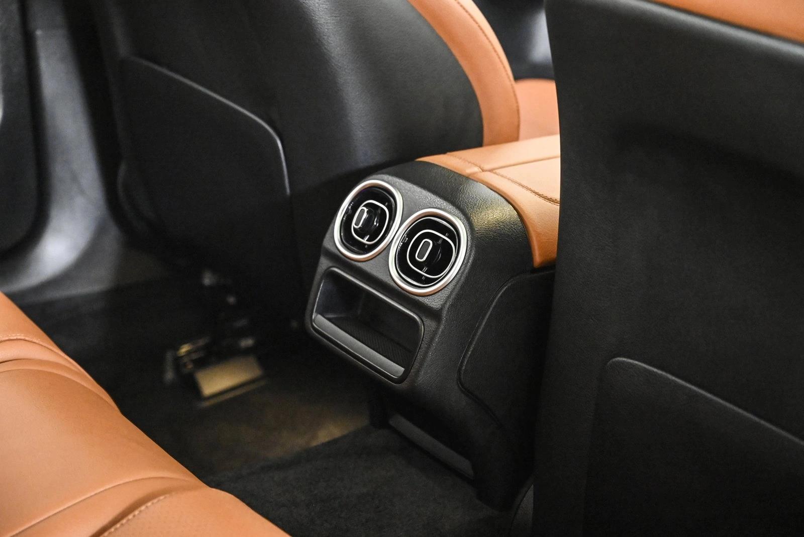 2026 MERCEDES-BENZ C-CLASS - Image 19