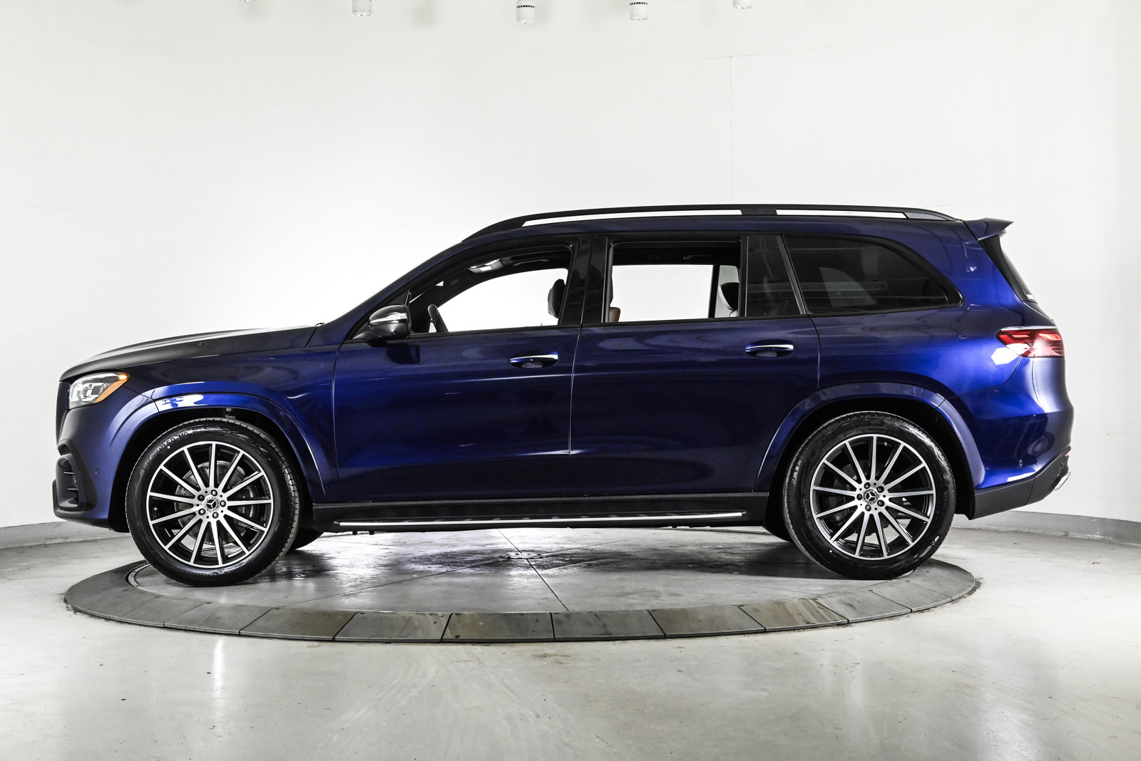 2026 MERCEDES-BENZ GLS-CLASS - Image 9