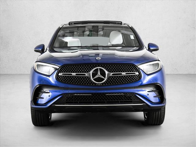 2026 Mercedes Benz GLC 300 4MATIC photo 2