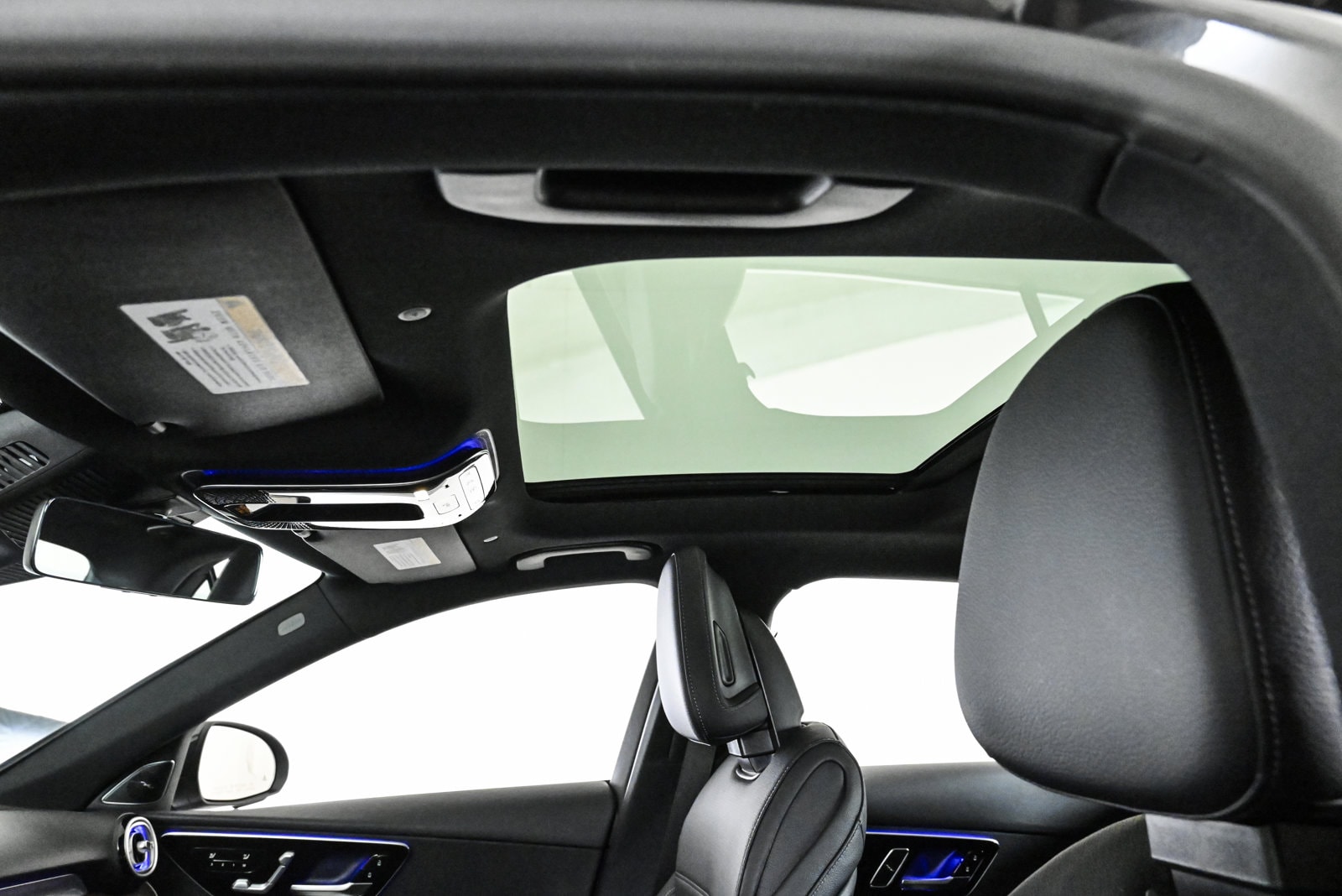 2025 MERCEDES-BENZ C-CLASS - Image 17