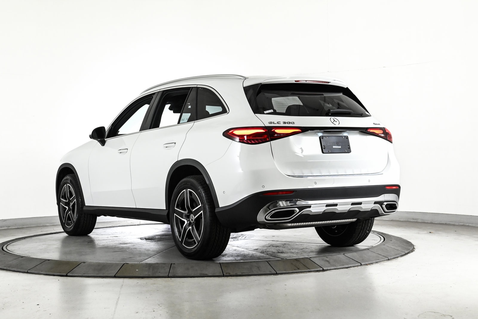 2026 MERCEDES-BENZ GLC-CLASS - Image 8