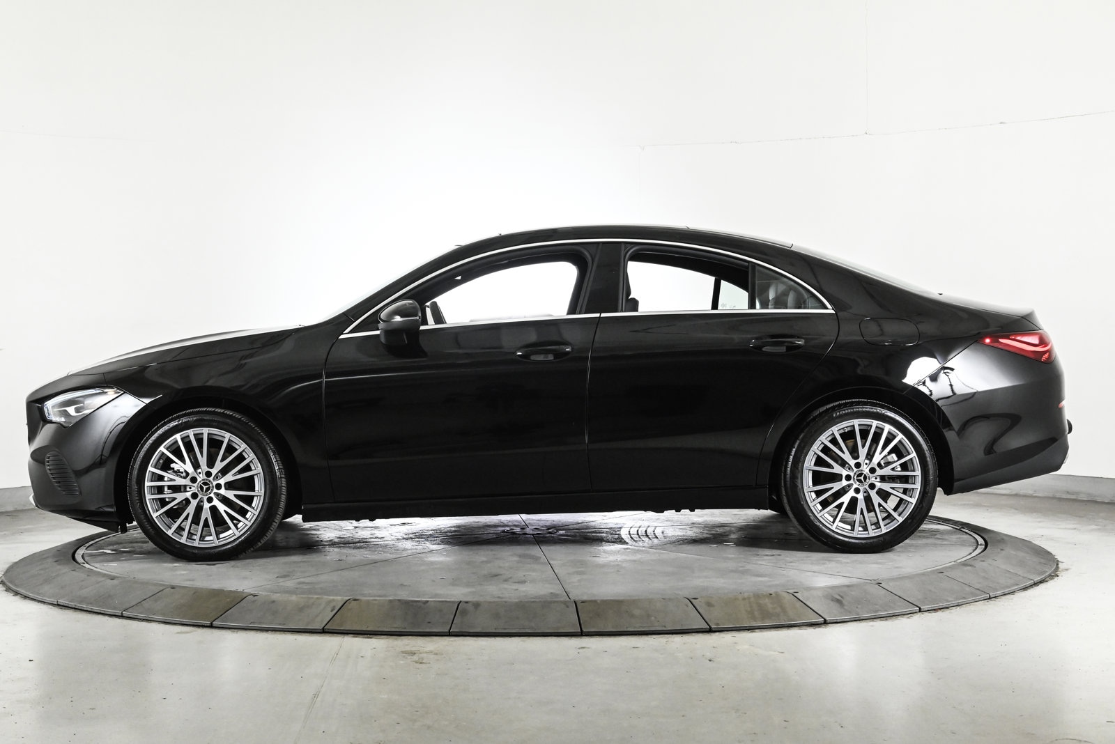 2025 MERCEDES-BENZ CLA-CLASS - Image 9