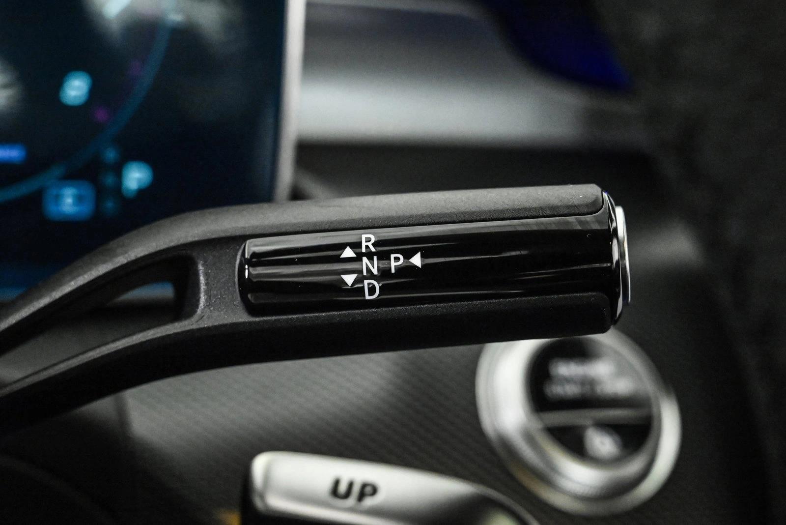 2026 MERCEDES-BENZ C-CLASS - Image 12