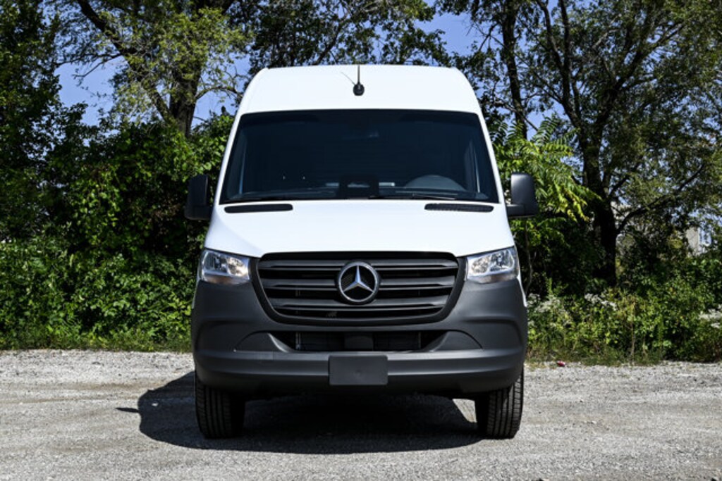 New 2025 Mercedes-Benz Sprinter Cargo Van 2500 Standard Roof I4 Diesel 144" RWD Van Cargo Van