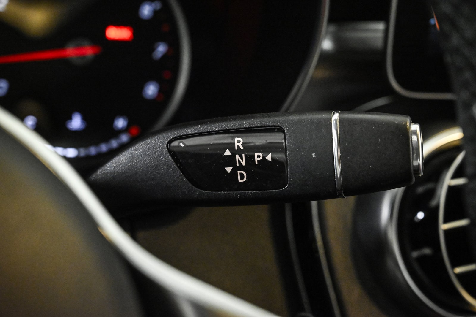 2019 MERCEDES-BENZ C-CLASS - Image 12