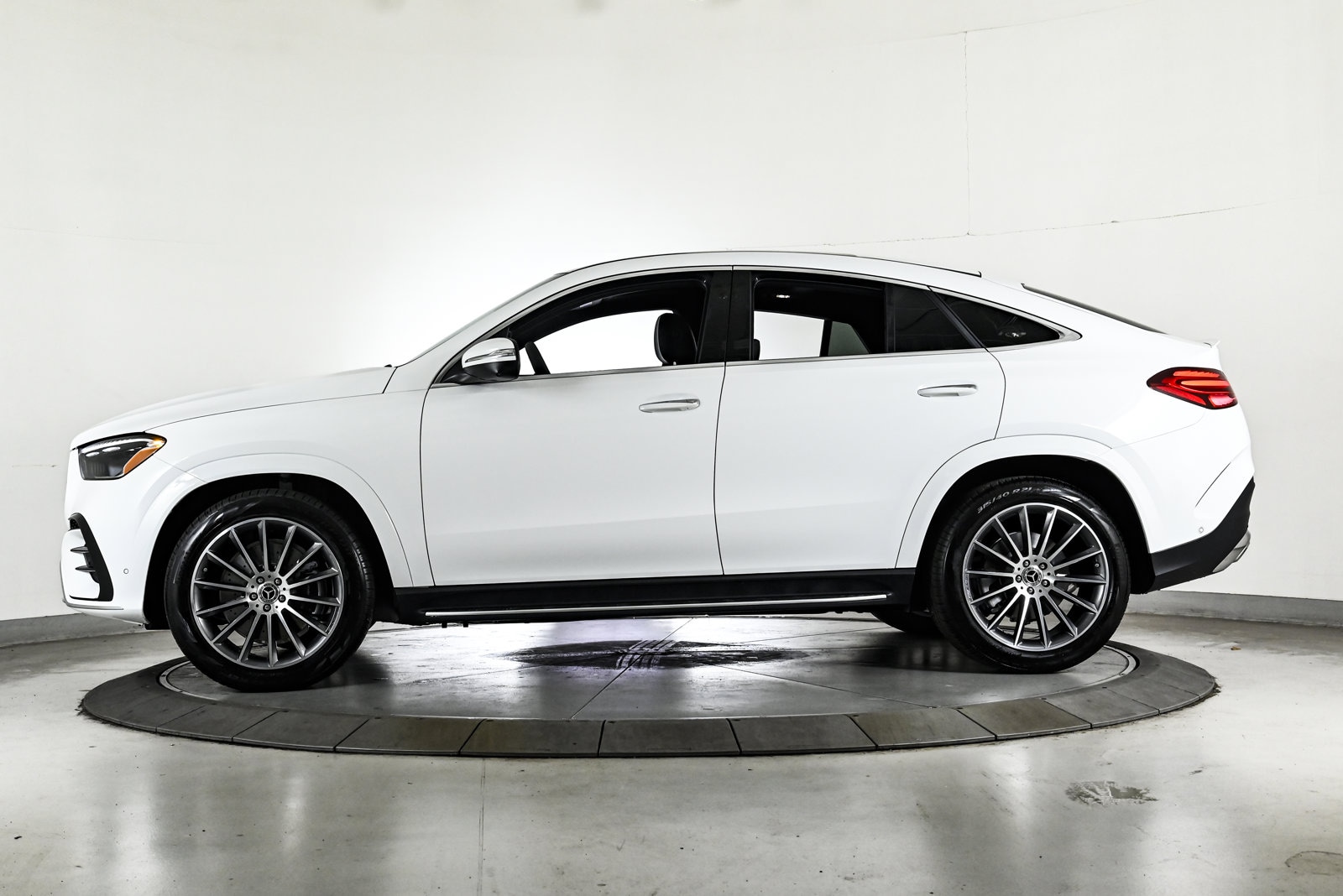 2026 MERCEDES-BENZ GLE-CLASS - Image 8