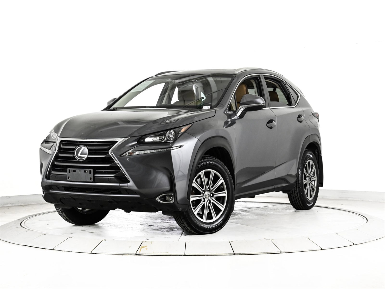 2017 Lexus NX 200t's photo