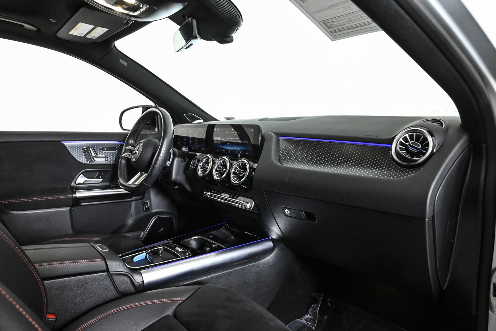 2024 MERCEDES-BENZ GLA-CLASS - Image 24