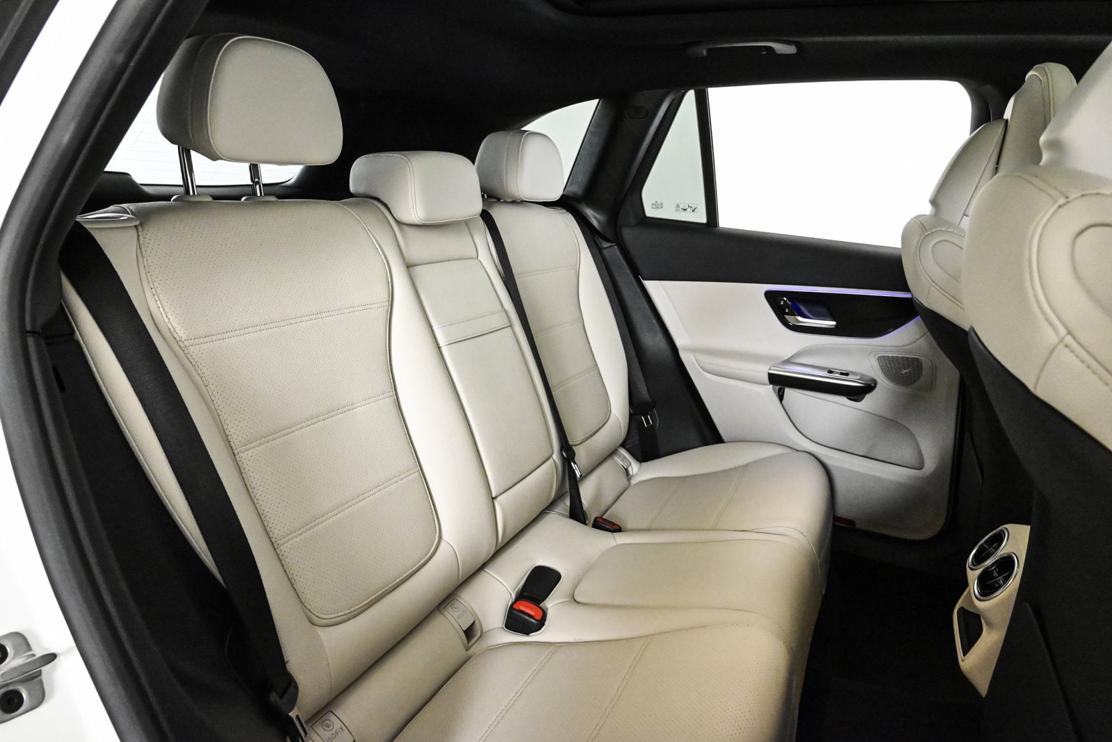 2025 MERCEDES-BENZ GLC-CLASS - Image 23