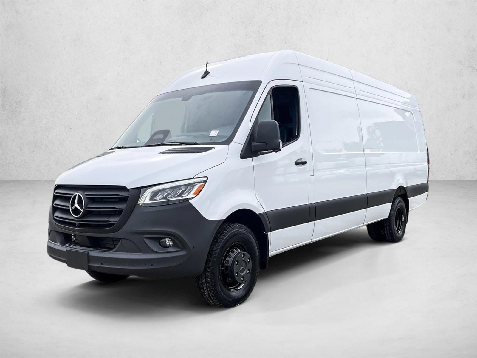 2026 Mercedes-Benz Sprinter 3500 170 Ext WB HO High Roof's photo