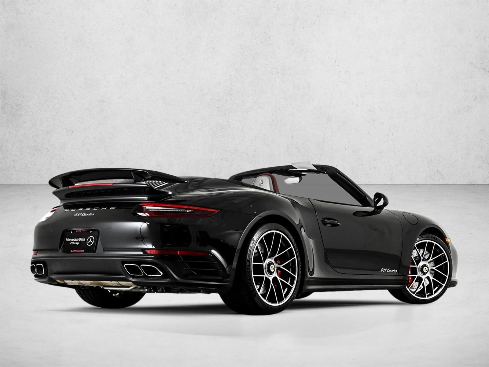 2018 PORSCHE 911 - Image 9