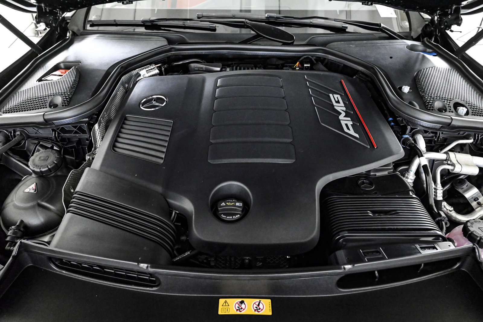 2026 MERCEDES BENZ AMG GT - Image 25