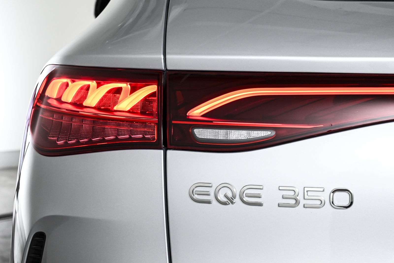 2025 MERCEDES-BENZ EQE-CLASS SUV - Image 7