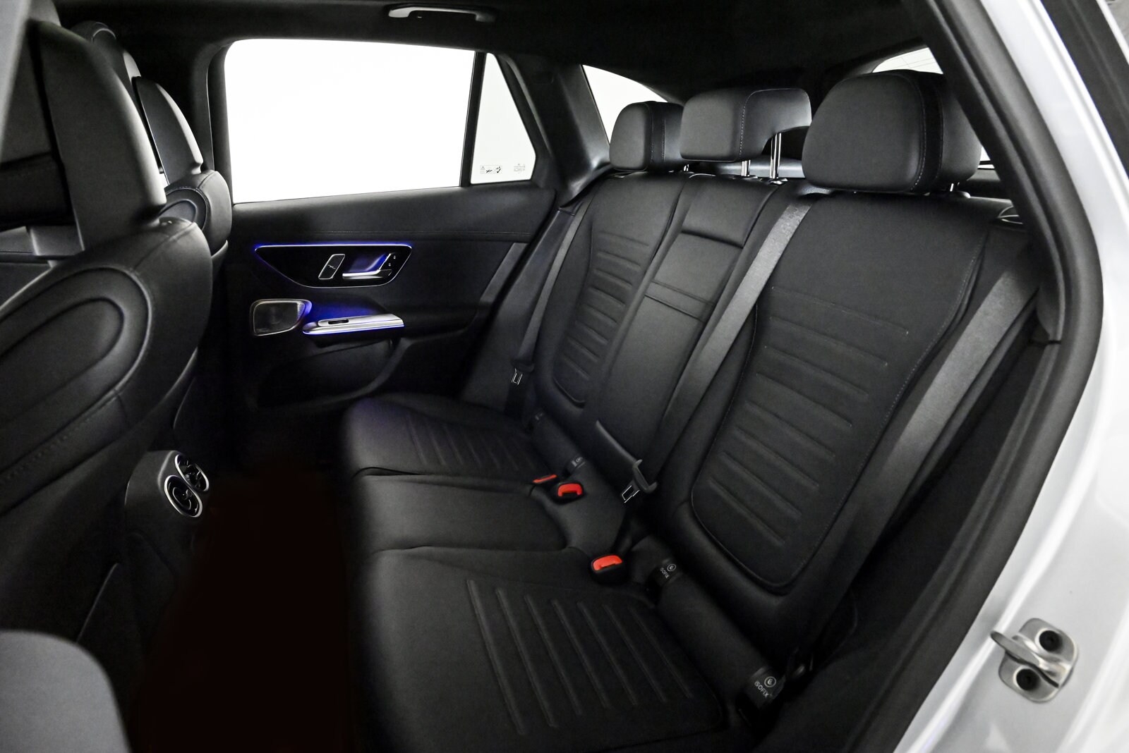 2025 MERCEDES-BENZ GLC-CLASS - Image 12