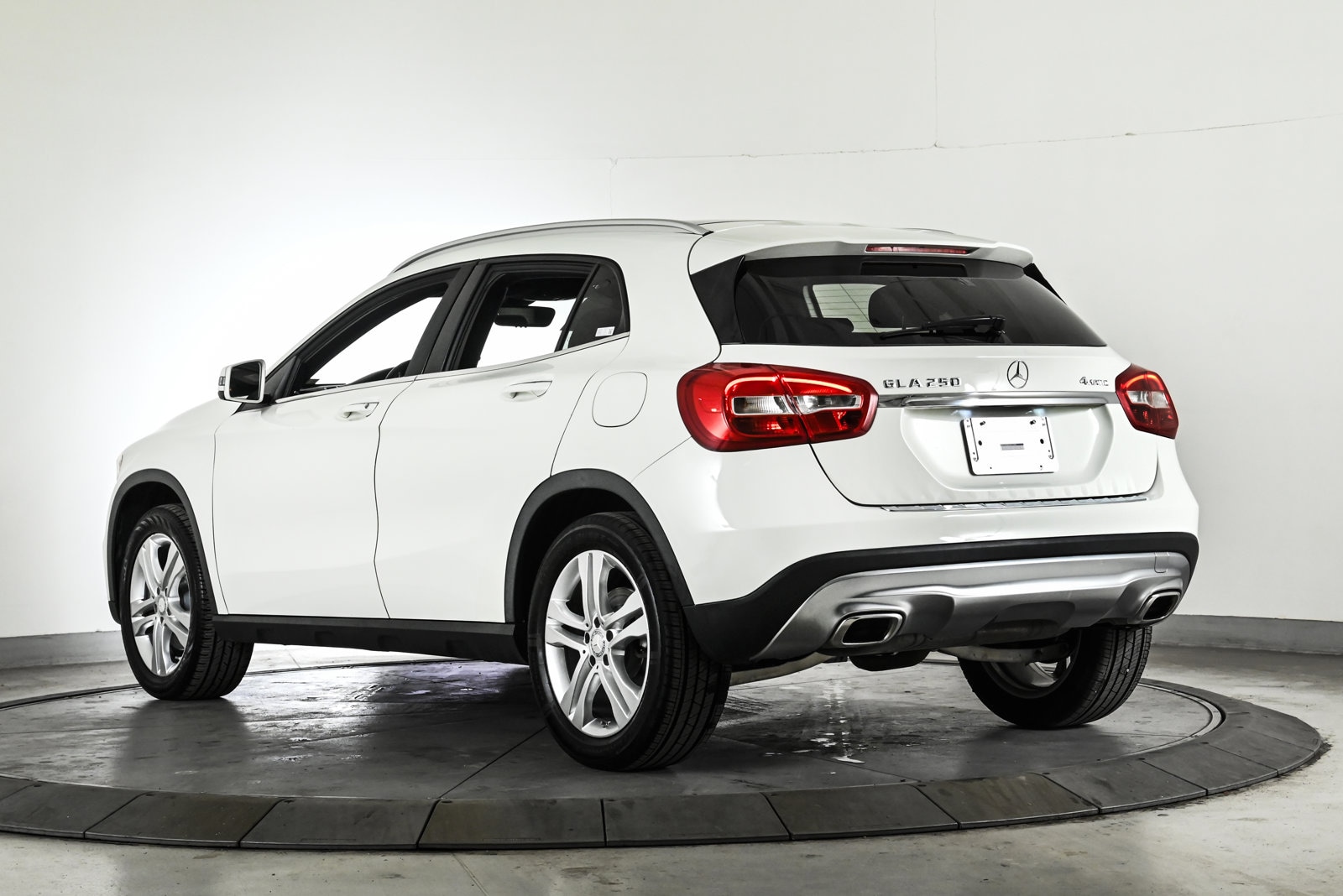 2016 MERCEDES-BENZ GLA-CLASS - Image 8
