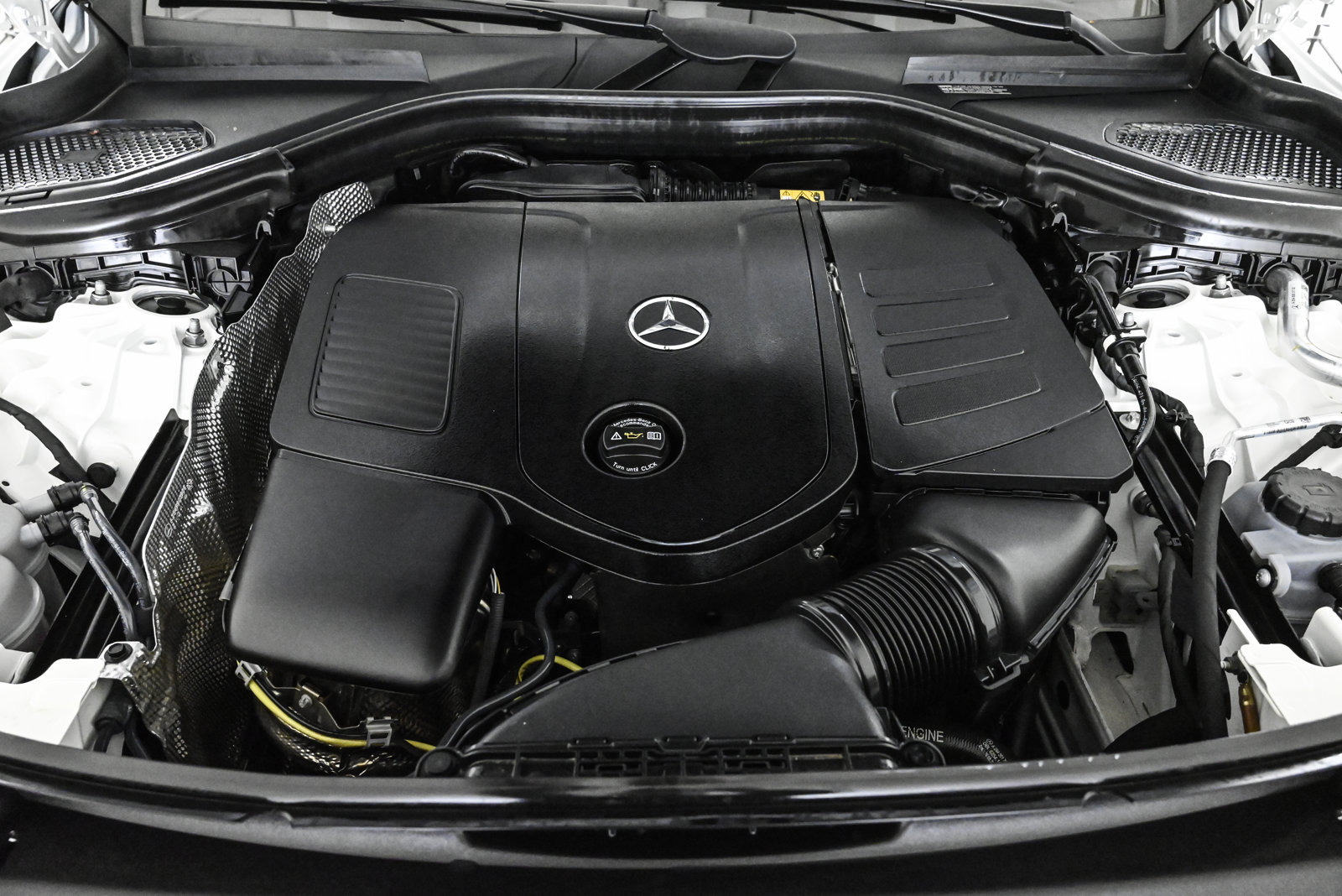 2025 MERCEDES-BENZ GLC-CLASS - Image 24