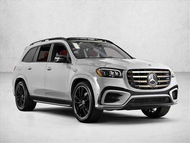 2026 Mercedes Benz GLS 450 4MATIC photo 3