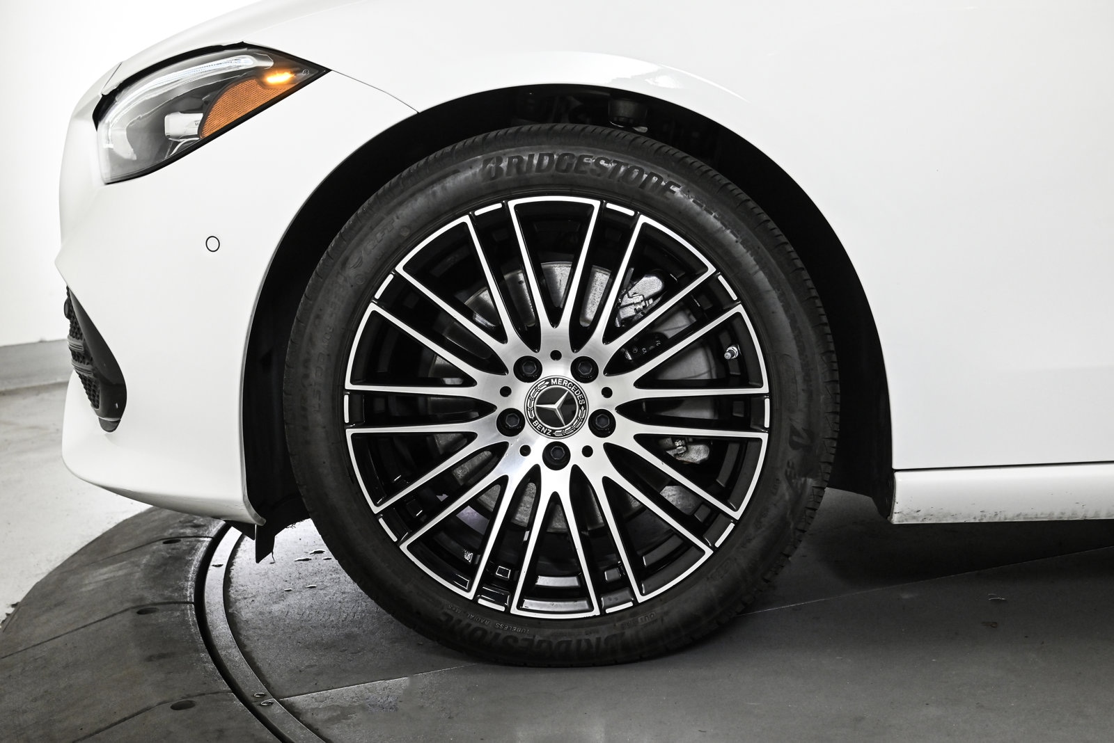 2025 MERCEDES-BENZ C-CLASS - Image 21