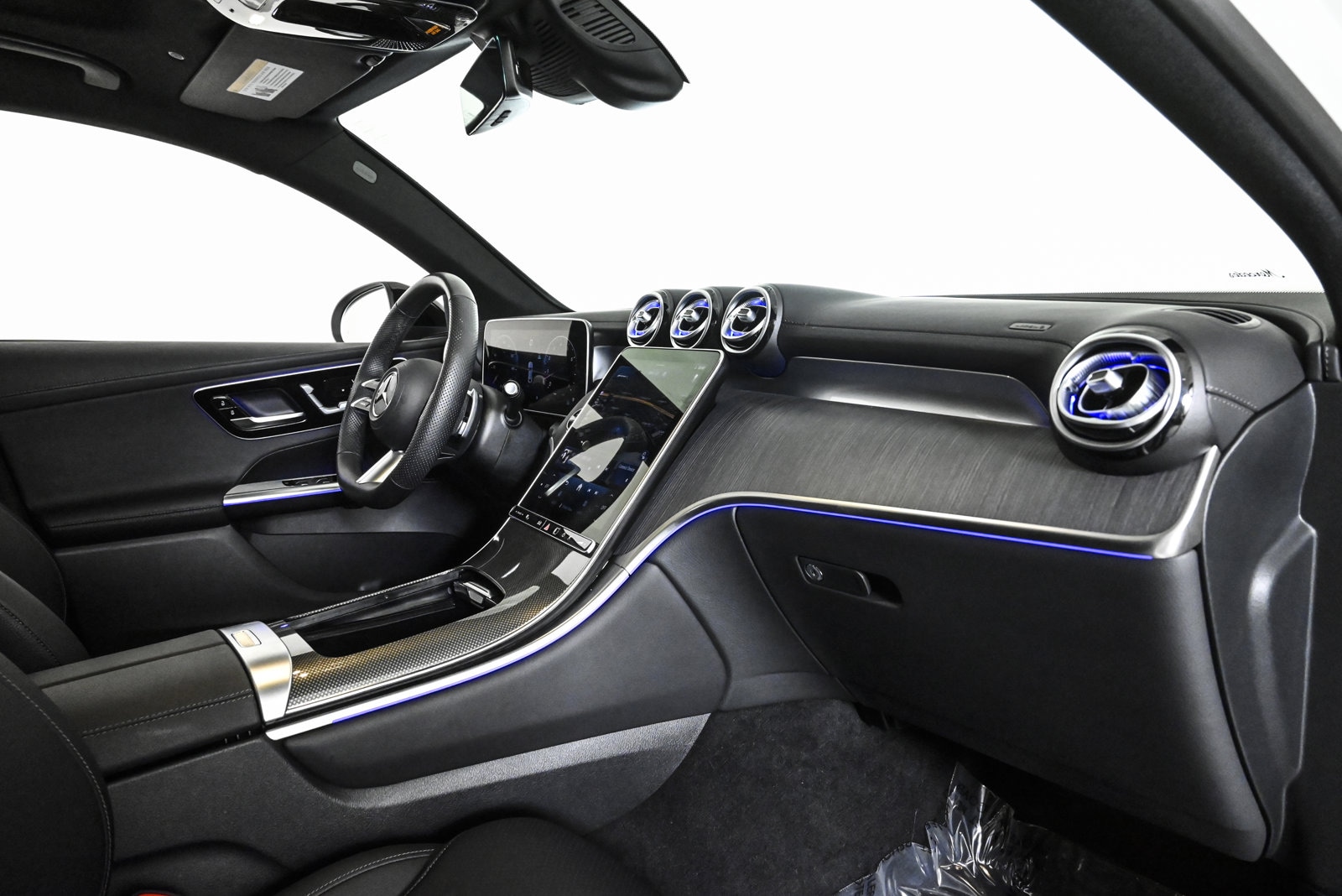 2025 MERCEDES-BENZ GLC-CLASS - Image 23