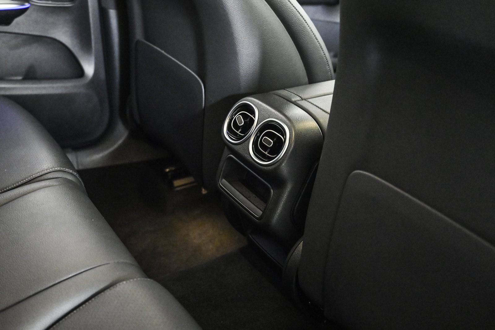 2025 MERCEDES-BENZ GLC-CLASS - Image 19