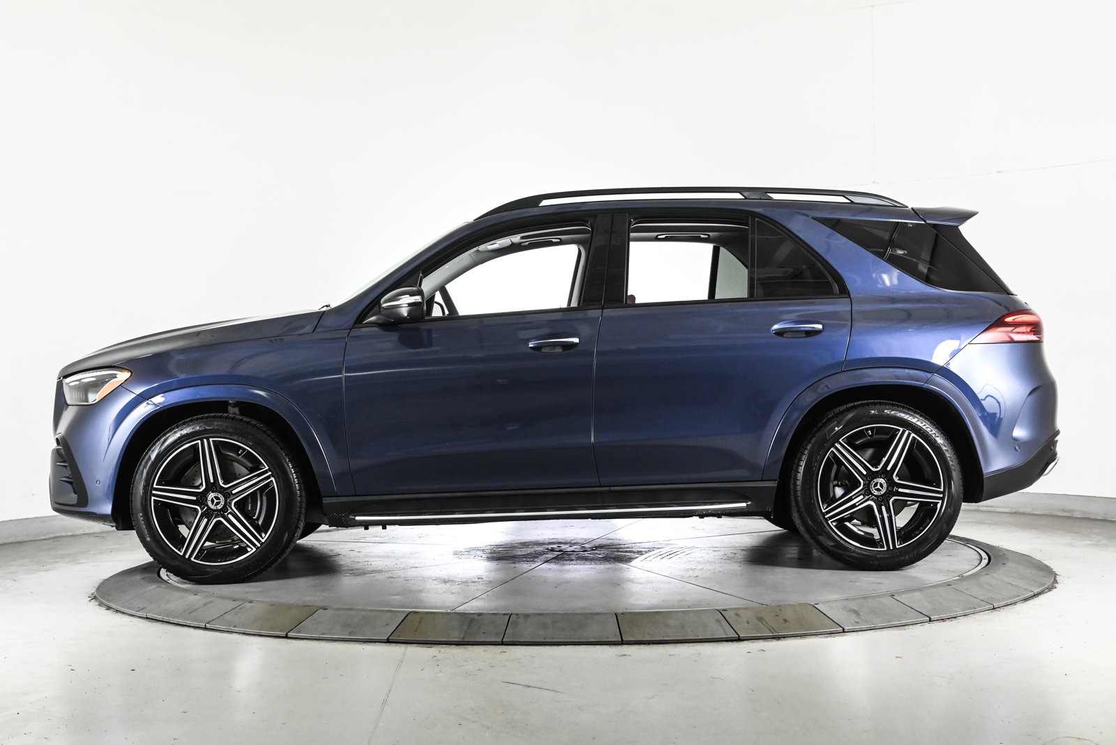 2026 MERCEDES-BENZ GLE-CLASS - Image 9