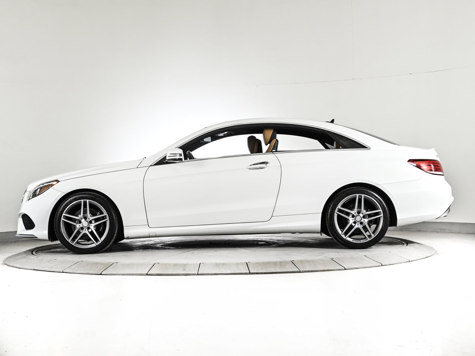 2017 MERCEDES-BENZ E-CLASS - Image 8