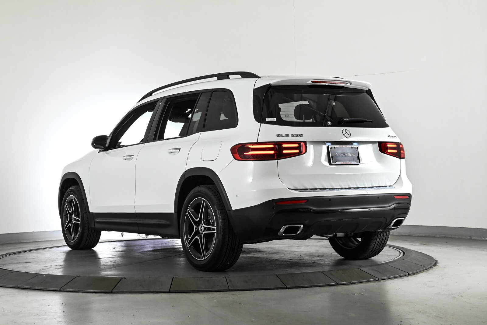 2026 MERCEDES-BENZ GLB-CLASS - Image 8