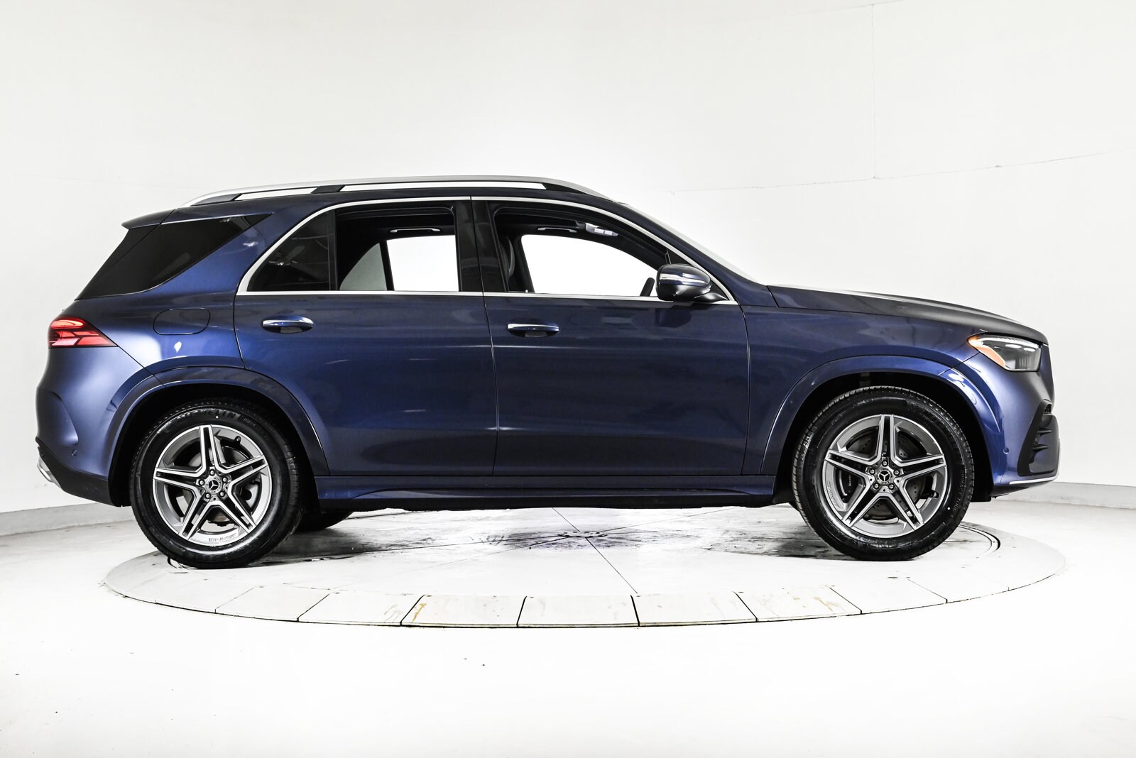 2026 MERCEDES-BENZ GLE-CLASS - Image 4